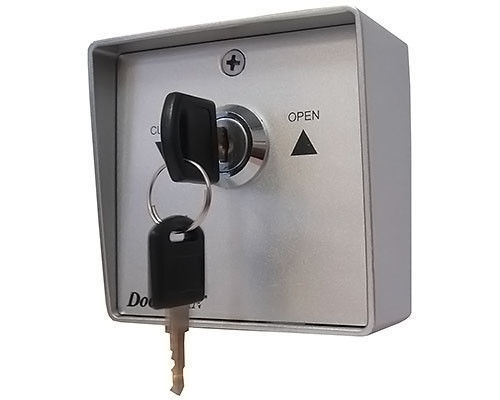 Выключатель кнопка-ключ металлический SWM