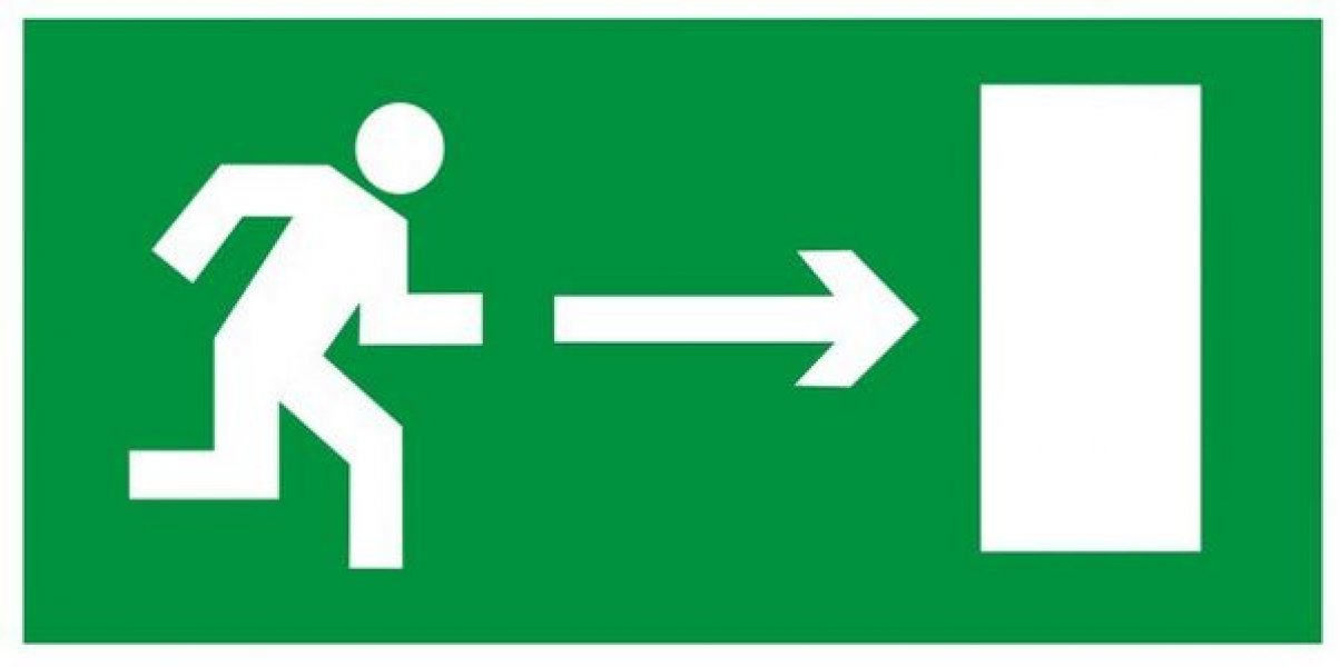 Знак Е03  Направление к эвакуационному выходу направо